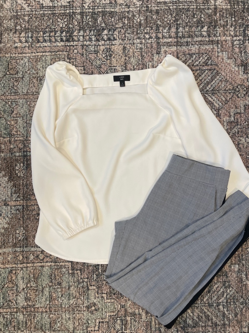 J.Crew 365 Ivory Blouse Size XS Square Neck Puff Sleeve Workwear Top